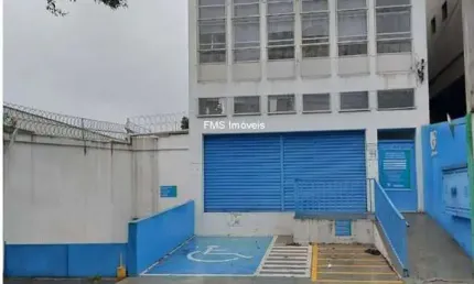 Prédio inteiro para locação com 643m² na Vila Sônia.