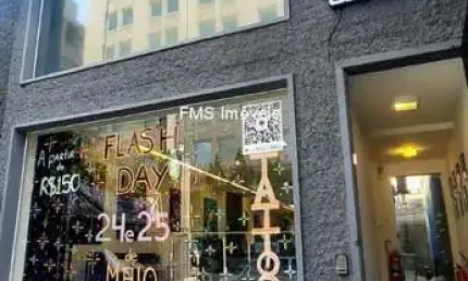 Edifício Comercial na Vila Olímpia: 296m², 2 Vagas - Venda ou Locação em SP