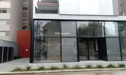 Loja comercial para locação em São Paulo-SP, Moema: com 1 banheiro e 240m² de área.