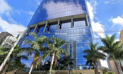 Conjunto comercial mobiliado com 871m² na Vila Nova Conceição.
