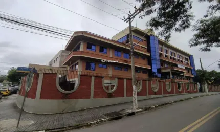 Prédio comercial com 4.078m² de área total próx. a Vila Sônia.