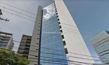 Conjunto Comercial de Alto Padrão na Vila Olímpia: 4 vagas de garagem e 240m² à venda ou locação em SP