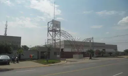 Galpão comercial para locação em Paulínia-SP, bairro Cascata, 2 banheiros, 11 vagas de garagem, 2.319,00 m² de área.