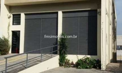 Galpão para locação com 1.403m2 em Tamboré/Barueri.
