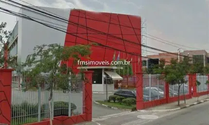 Aluguel de Galpão Comercial em São Paulo-SP, Jardim São Luís: 4 banheiros, 18 vagas de garagem, 1.300m² de área.