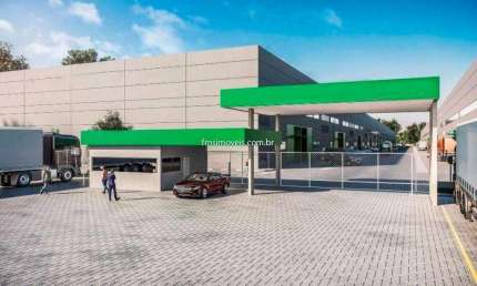 Alugue já um galpão comercial de alto padrão em Santo André-SP, no bairro Parque Central - 3 banheiros, 7 vagas de garagem, 1.192,00 m²!