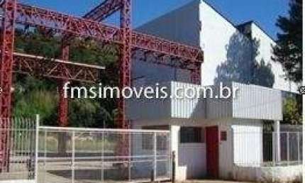 Galpão para Locação no Centro de Mairinque-SP: 3000 m² de Terreno e 1000 de construção.