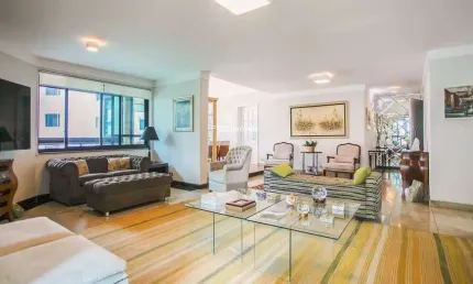 Apartamento de 5 quartos com 4 suítes  e 4 vagas no Jardim Vila Mariana