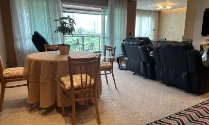 Apartamento à venda no Alto da Boa Vista, com 4 Quartos sendo 2 Suítes, 3 Salas, 4 Banheiros, 4 Vagas.