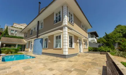 Casa tipo para venda em Morumbi com 4 quartos, sendo 2 suítes, 700m²