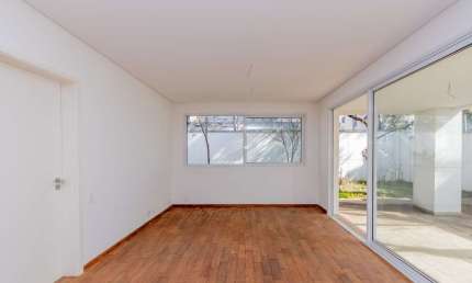 Casa em condomínio para venda com 6 quartos, sendo 4 suítes, 536m²
