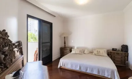 Apartamento tipo para venda em Centro com 4 quartos, sendo 2 suítes, 240m²