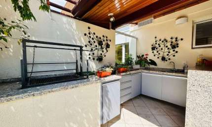 Cobertura para venda em Santo Amaro com 4 quartos, sendo 4 suítes, 250m²