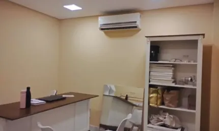 Sala comercial para alugar na Avenida dos Eucaliptos, 214, Moema, São Paulo