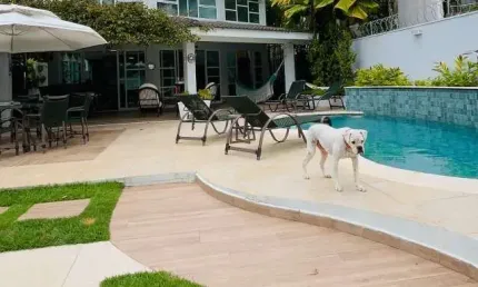 Sobrado para venda e locação em Juquehy com 4 quartos, sendo 2 suítes, 379m²