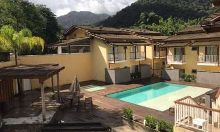 Casa no condomínio JERIVA para venda com 2 quartos, 110m²