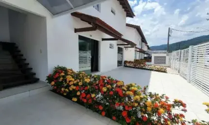 Casa no condomínio Residencial Perola de Juquehy para venda com 2 quartos, sendo 1 suíte, 90m²