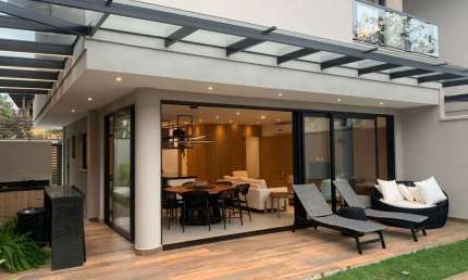 Casa no condomínio Blue Bay para venda com 4 quartos, sendo 4 suítes, 200m²