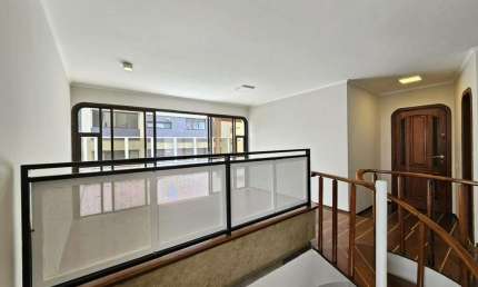 Cobertura para venda com 4 quartos, sendo 4 suítes, 331m²