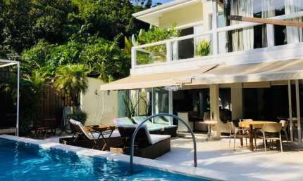 Casa no condomínio Blue Bay para venda com 4 quartos, sendo 4 suítes, 240m²