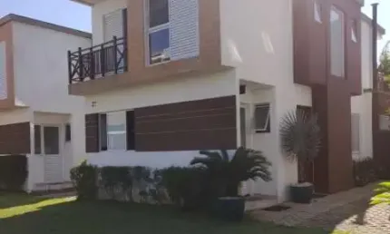 Casa no condomínio sambaqui para venda com 4 quartos, sendo 4 suítes, 192m²
