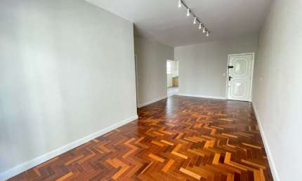 Apartamento tipo para venda com 3 quartos, sendo 1 suíte, 122m²
