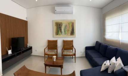 Casa no condomínio JERIVA para venda e locação com 4 quartos, sendo 4 suítes, 160m²