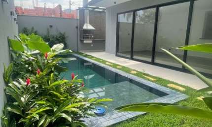Casa no condomínio BLUE BAY para venda com 3 quartos, sendo 3 suítes, 173m²