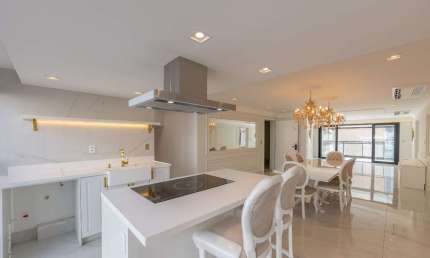 Apartamento tipo para venda com 2 quartos, sendo 2 suítes, 159m²