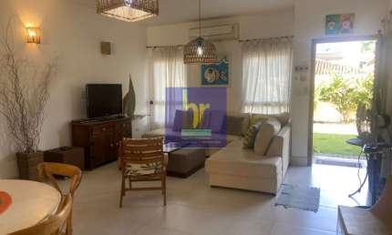 Casa no condomínio Vila Victoria para venda com 3 quartos, sendo 3 suítes, 144m²