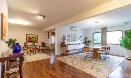 Apartamento tipo para venda com 3 quartos, sendo 3 suítes, 300m²