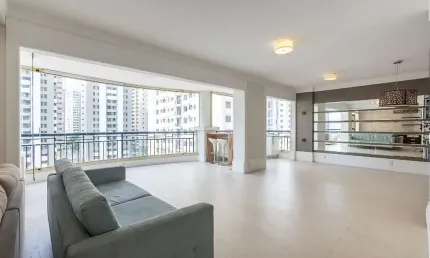 Apartamento tipo para venda com 3 quartos, sendo 3 suítes, 198m²