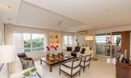 Apartamento tipo para venda com 3 quartos, sendo 3 suítes, 243m²