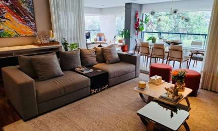 Apartamento tipo para venda com 4 quartos, sendo 3 suítes, 184m²