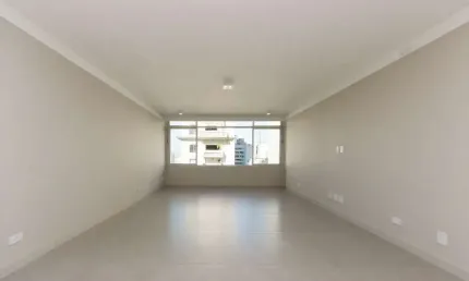 Apartamento tipo para venda em Jardim Paulista com 4 quartos, sendo 1 suíte, 212m²