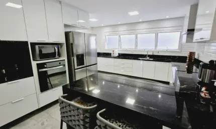 Apartamento tipo para venda com 3 quartos, sendo 3 suítes, 239m²
