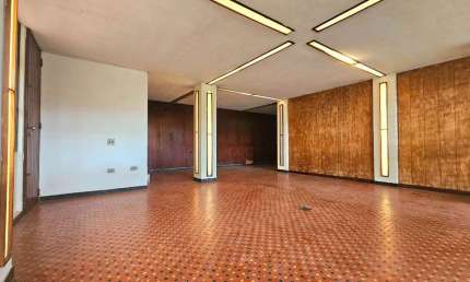 Casa tipo para venda com 4 quartos, sendo 1 suíte, 310m²