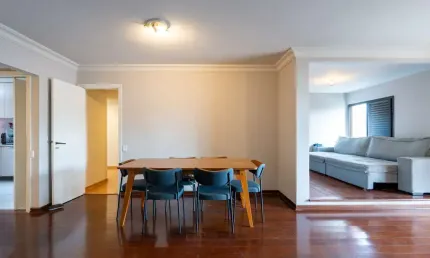 Apartamento tipo para venda em Vila Nova Conceição com 4 quartos, sendo 3 suítes, 151m²