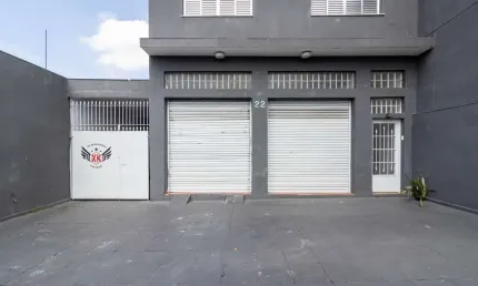 Casa tipo para venda e locação em vila cavaton com 3 quartos, 218m²