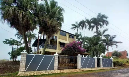 Casa em condomínio fechado com 3 quartos à venda na Rua Tiradentes, Centro, Chapada dos Guimarães