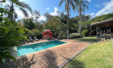 Casa em condomínio fechado com 5 quartos à venda na Alameda Costa Rica, 10, Chácaras do Peroba, Jandira por R$ 2.380.000