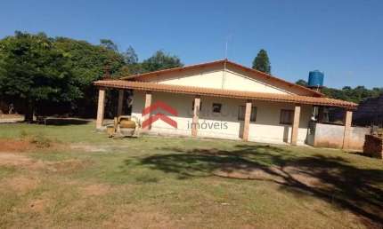 Casa com 3 quartos à venda na Estrutural Sul, Bairro do Carmo, São Roque por R$ 480.000