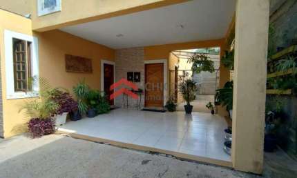 Casa em condomínio fechado com 4 quartos à venda na Clube dos Oficiais da Polícia Militar, Bairro do Carmo, São Roque por R$ 650.000
