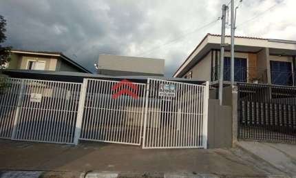 Casa com 2 quartos para alugar na Gerbera, 208, Caucaia do Alto, Cotia por R$ 850