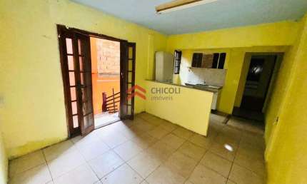 Casa com 2 quartos para alugar na dos Esquilos, 493, Jardim do Engenho, Cotia por R$ 900
