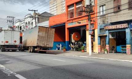 Barracão / Galpão / Depósito com 2 salas à venda na Rua Piratininga, 1, Brás, São Paulo