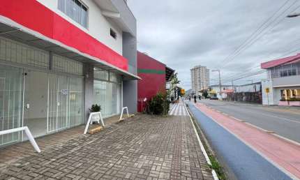 Sala comercial para locação anual em excelente localização