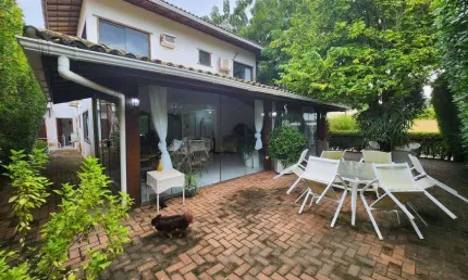 Casa em condomínio fechado com 4 quartos à venda na Avenida Praia de Itapoan, Vilas do Atlantico, Lauro de Freitas
