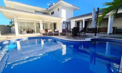 Casa em condomínio fechado com 5 quartos à venda na Rua Priscila B Dutra, 9, Vilas do Atlantico, Lauro de Freitas