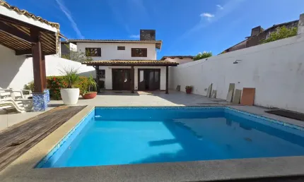 Casa com 3 quartos para alugar na Rua João de Souza Rêgo, 11, Piatã, Salvador